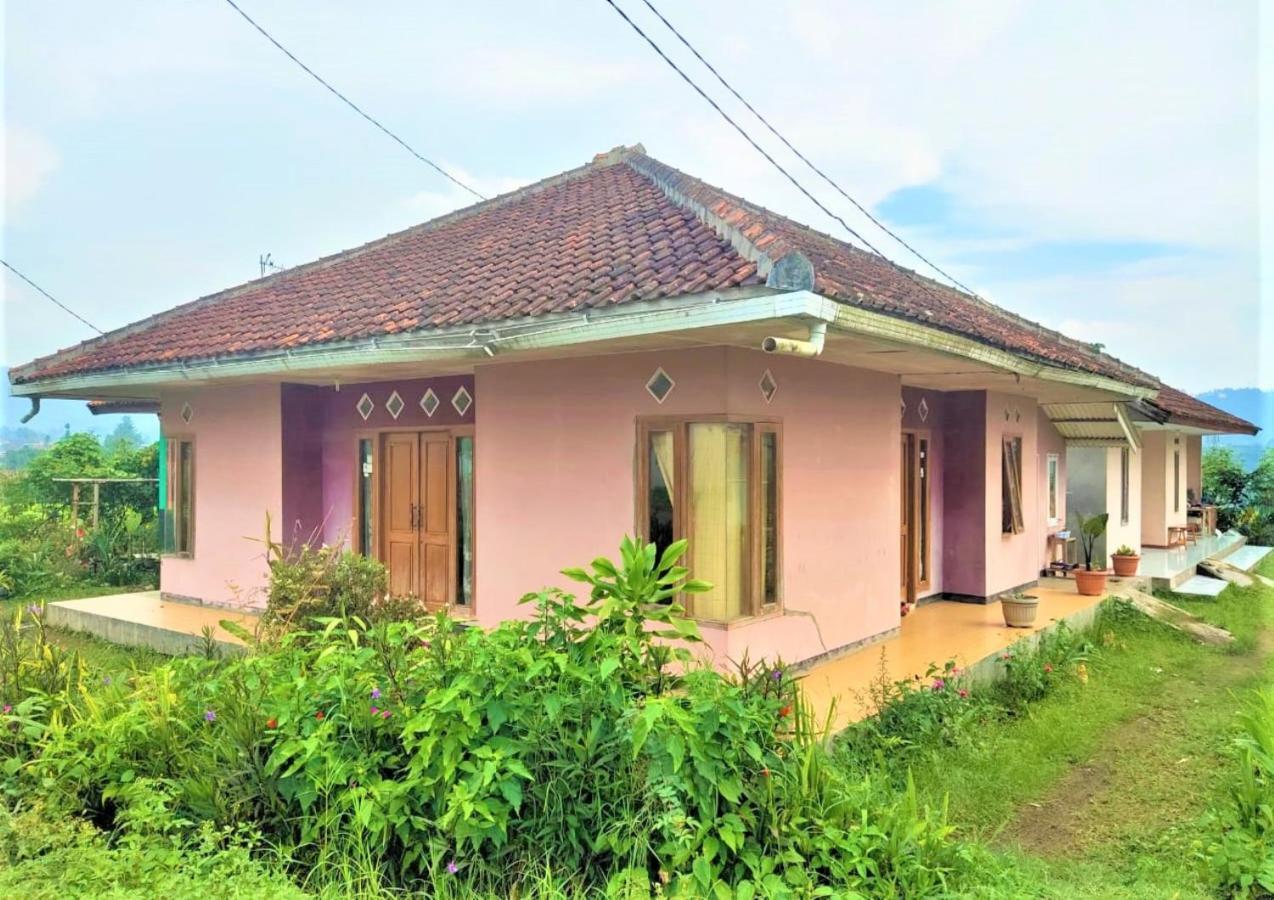 Villa Lembang Bunda Cikareumbi Ngoại thất bức ảnh